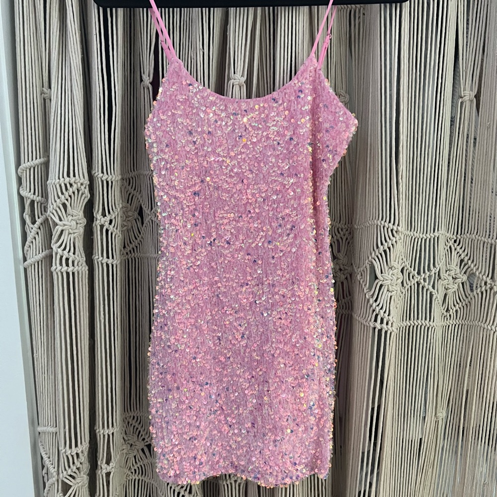 Lucy in the sky iridescent sequin bodycon dress in pink